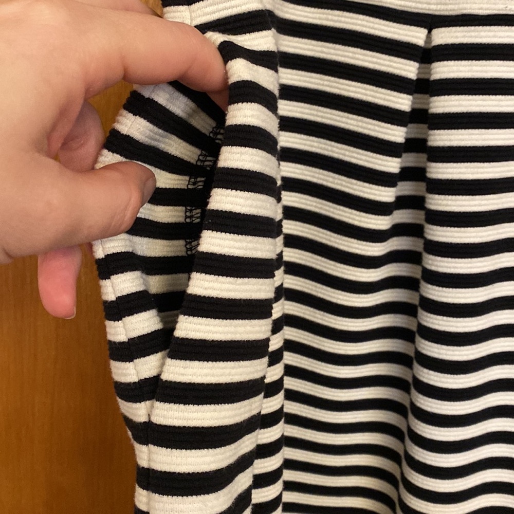 Madewell Bistro Black & White Striped Dress 8 - Picture 5 of 7